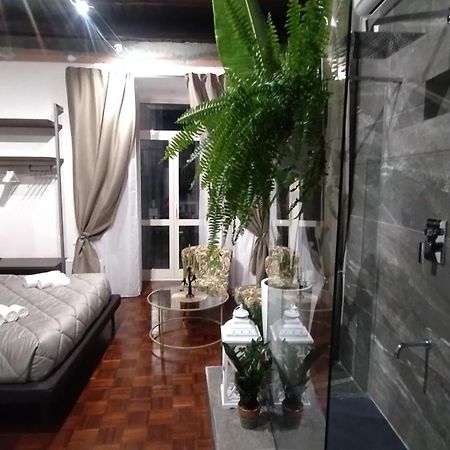 Plebiscito Suite Apartment เนเปิลส์ ภายนอก รูปภาพ