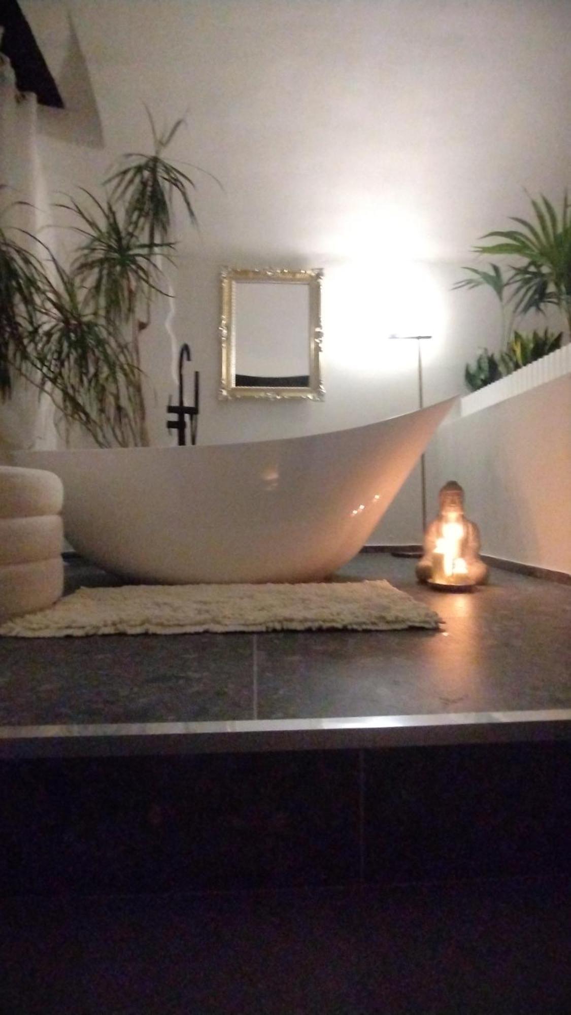 Plebiscito Suite Apartment เนเปิลส์ ภายนอก รูปภาพ