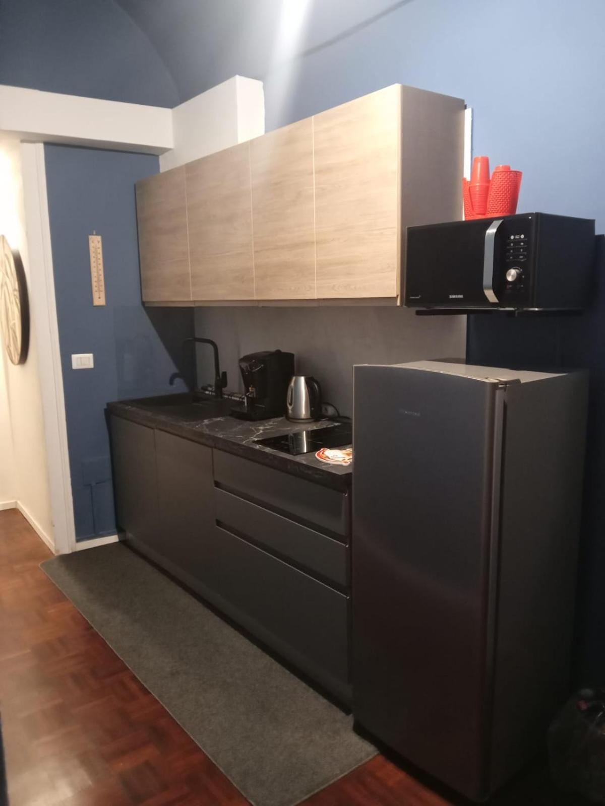 Plebiscito Suite Apartment เนเปิลส์ ภายนอก รูปภาพ