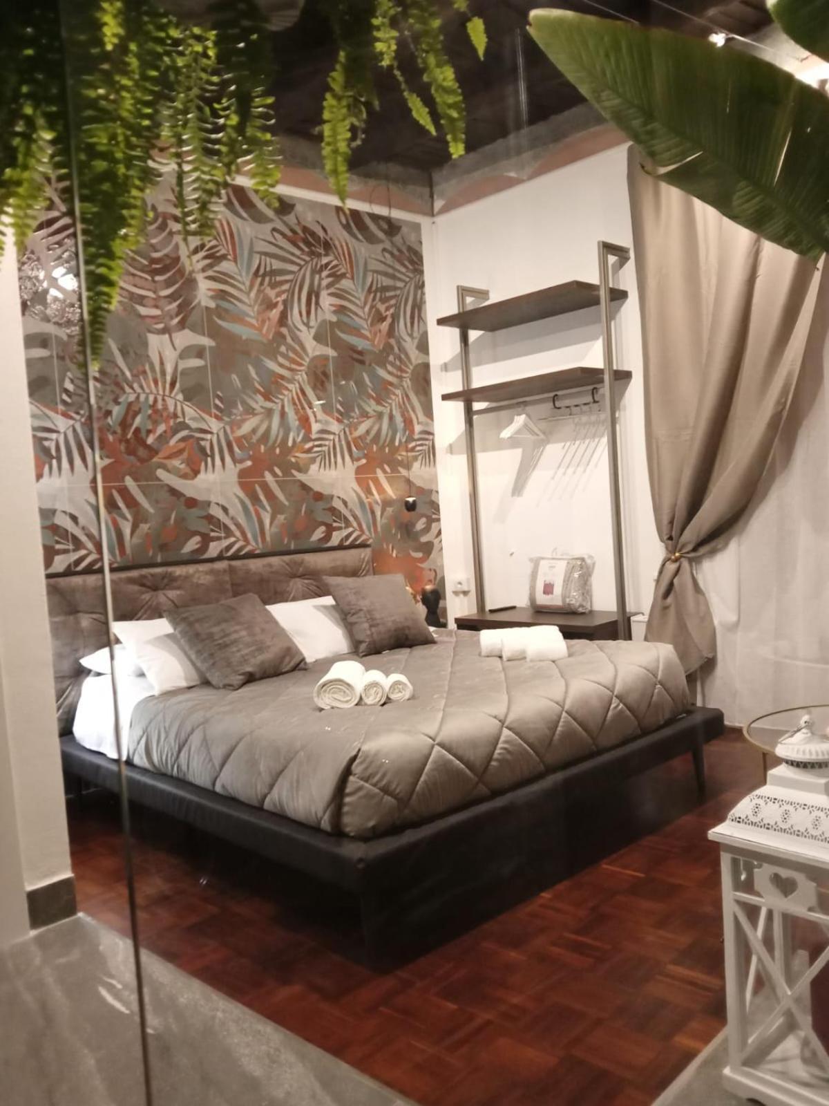 Plebiscito Suite Apartment เนเปิลส์ ภายนอก รูปภาพ